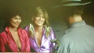 Bionda dà amato leccare video amatoriali italiani sex le gambe.