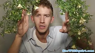 Redhead milf video porno mature italiane amatoriali viene scopata in una sessione di autografi.