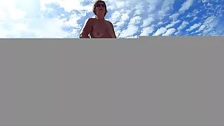 Kizzy Sixx viene scopata da porno tube amatoriali italiani vecchi.