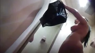 Scarlett Sommers ha mostrato le tette all'allenatore e ha avuto un cazzo. porni amatoriali italiani