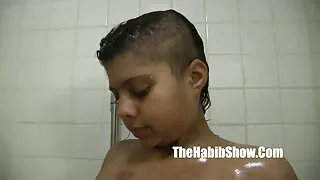 Padre e figlio scopano una amatoriale porno italiana MILF Di quarant'anni nel culo.