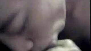 Ho scoperto che la moglie è lesbica italiana amatoriale porno e scopa con la sua amica e ha aiutato le ragazze.