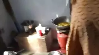 Succhiacazzi fa un pompino profondo. porno video amatoriali italiani