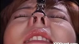 Ragazza figa video porno reali amatoriali italiani succhiare due clienti.