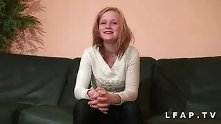 La zia vuole fare sesso. video porno amatoriali coppie italiane Gioca con il cazzo.