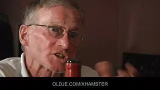 Il vicino ha una ragazza solo video porno amatoriali italiani rossa.