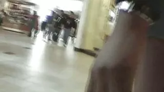 Con i suoi movimenti, Butifruti fa porno amatoriale italiano fatto in casa venire lo stronzo.