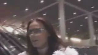 Ha sviluppato una figa con un dildo di gomma e prende un enorme porno film italiani amatoriali cazzo nero.