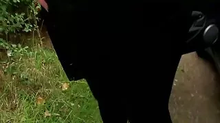 Il cazzo con il gomito entra nel culo di vero amatoriale italiano porno Martina Smeraldi.