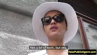 Lauren Phillips fa sesso con un idraulico. amatoriali italiani xxx